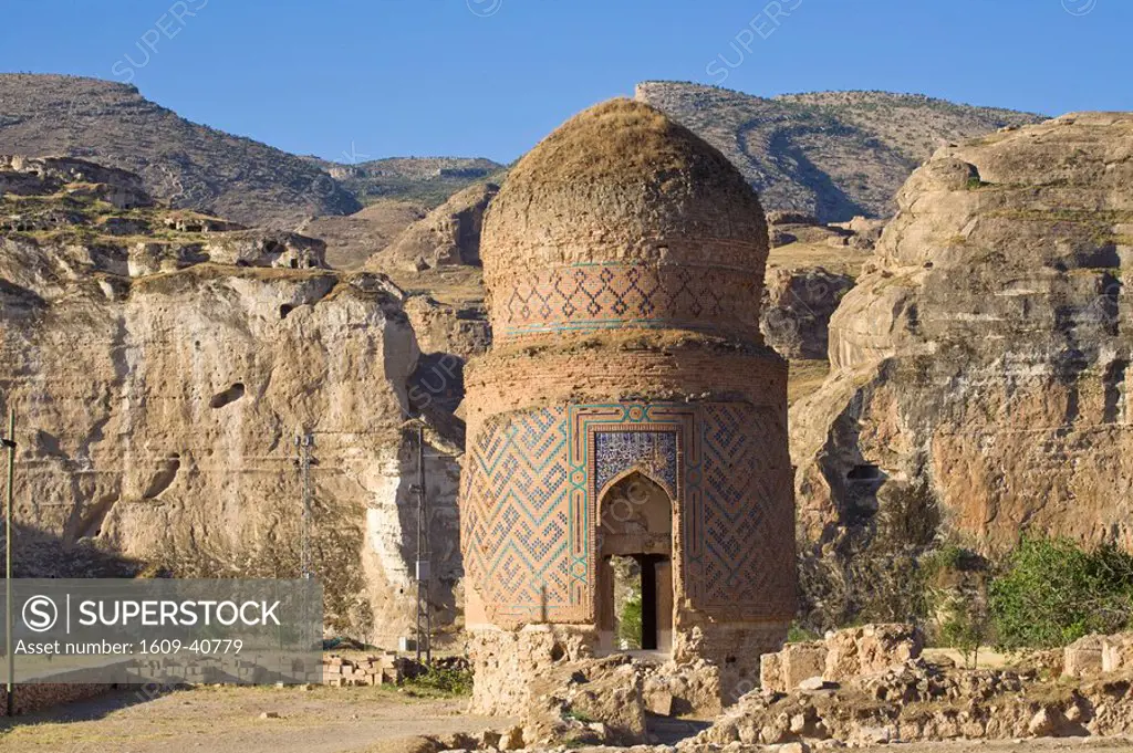 Turkey, Eastern Turkey, Hasankeyf, Zeynel Bey Turbesi _ Tomb of an Ayyubid King build in mid_15th century