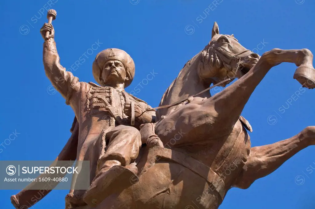 Turkey, Trabzon, Ortahisar, Statue of Solomon the Magnificient on horse