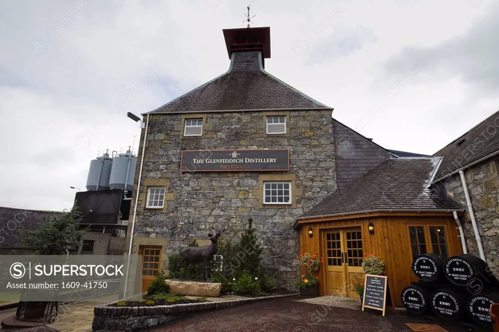 Scotland, Speyside, Dufftown, Glenfiddich Whiskey Distillery