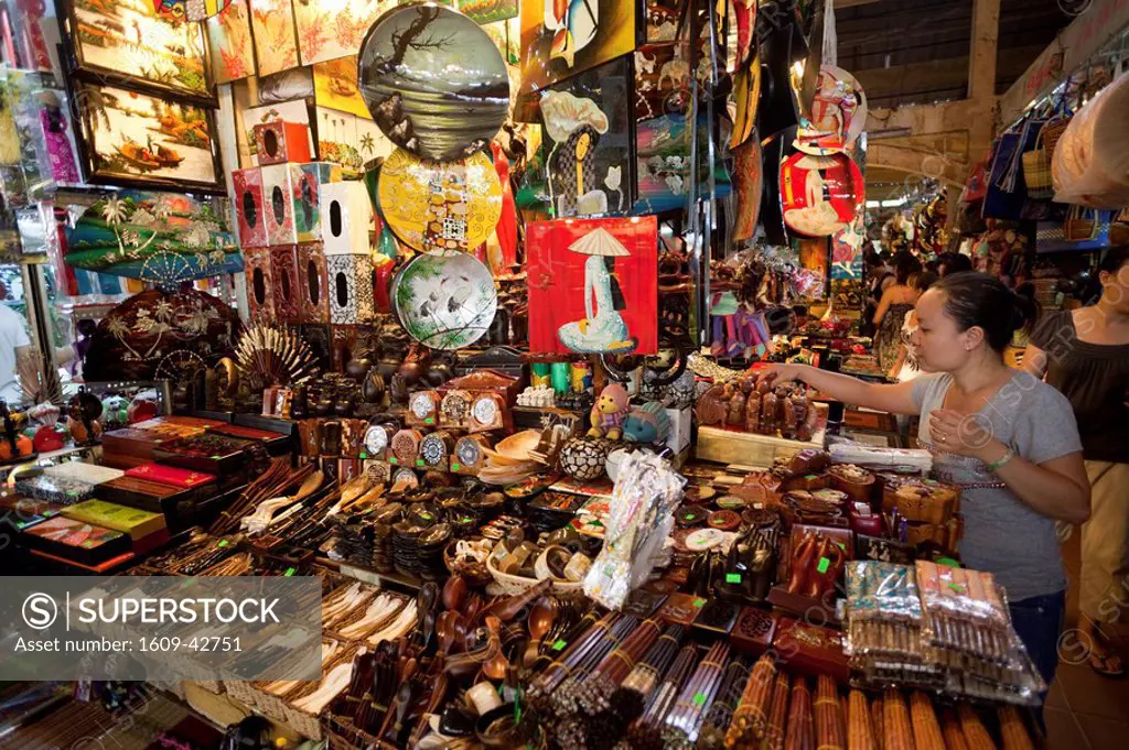 Vietnam, Ho Chi Minh City, Ben Thanh Market, Laquerware Shop