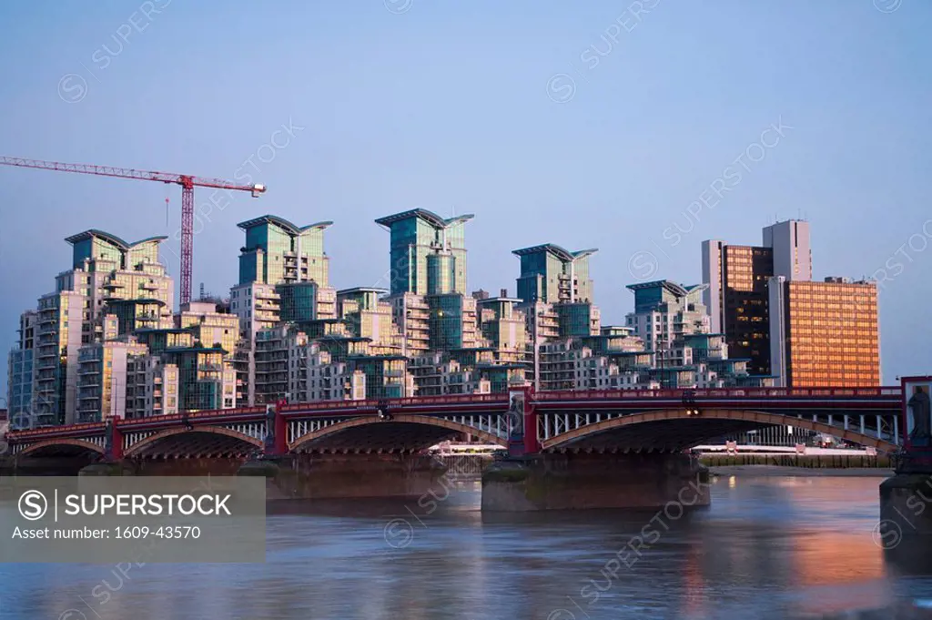England, London, Vauxhall, St George Wharf and Vauxhall Bridge