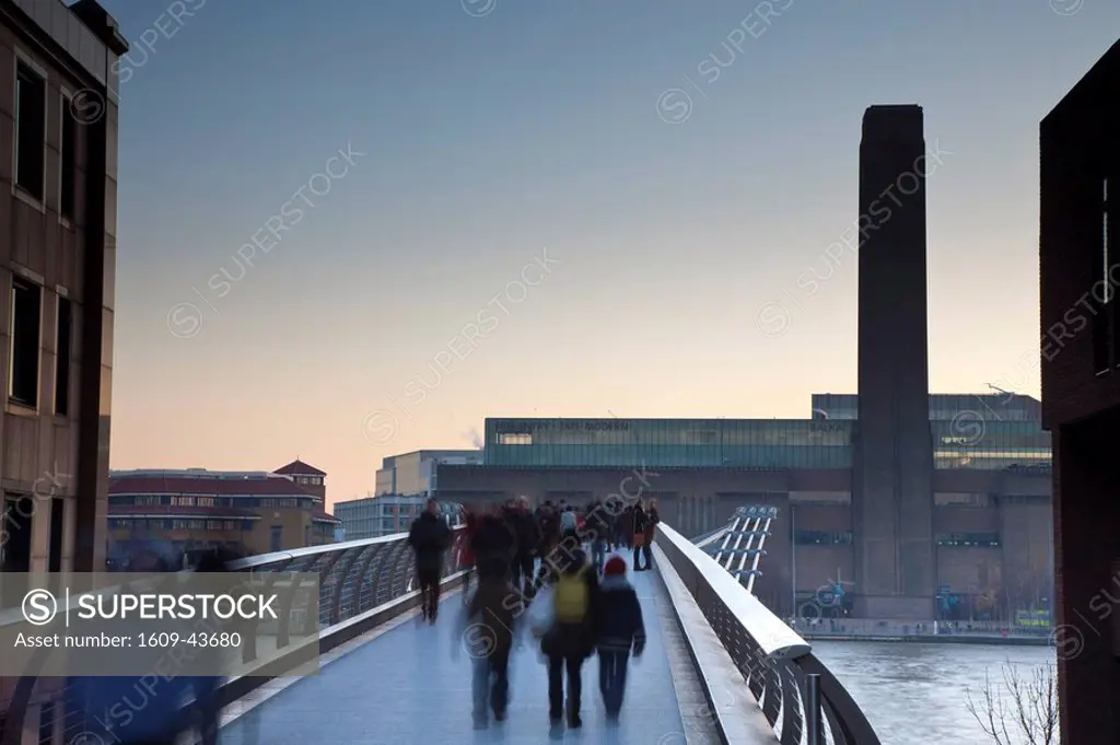 Millennium Bridge & Tate Modern, London, England