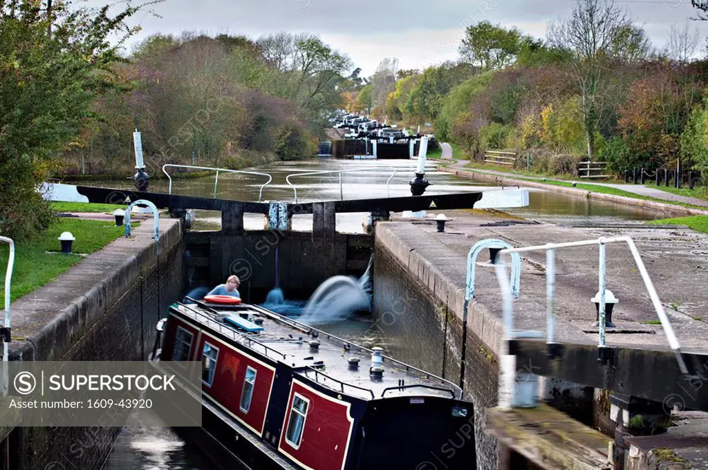 England, Warwickshire, near Warwick, Hatton, Hatton Locks on the Grand Union Canal _ known as the Boaters stairway to heaven