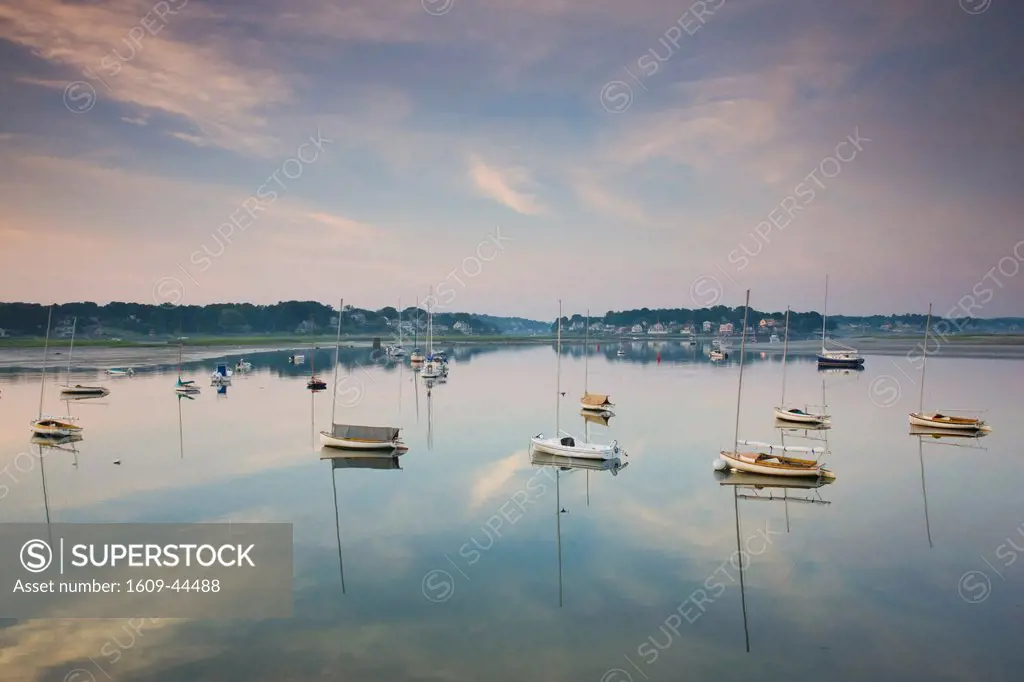 USA, Massachusetts, Cape Ann, Gloucester, boat marina on the Annisquam River