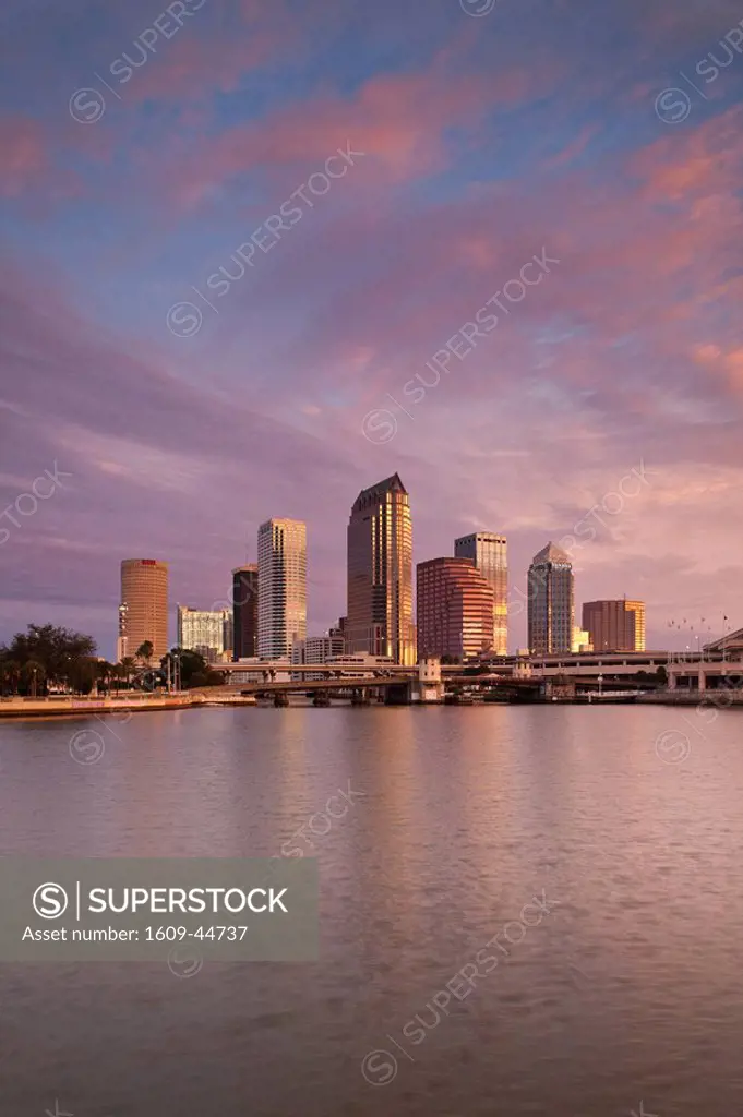 USA, Florida, Tampa, skyline from Hillsborough Bay