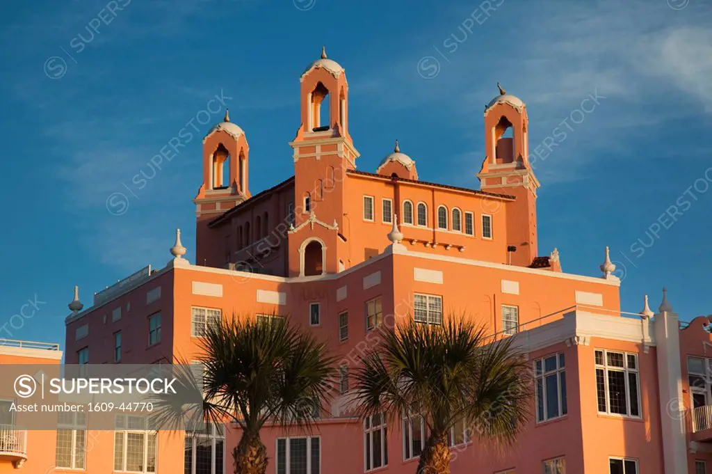 USA, Florida, St. Petersburg Beach, Don Cesar resort hotel