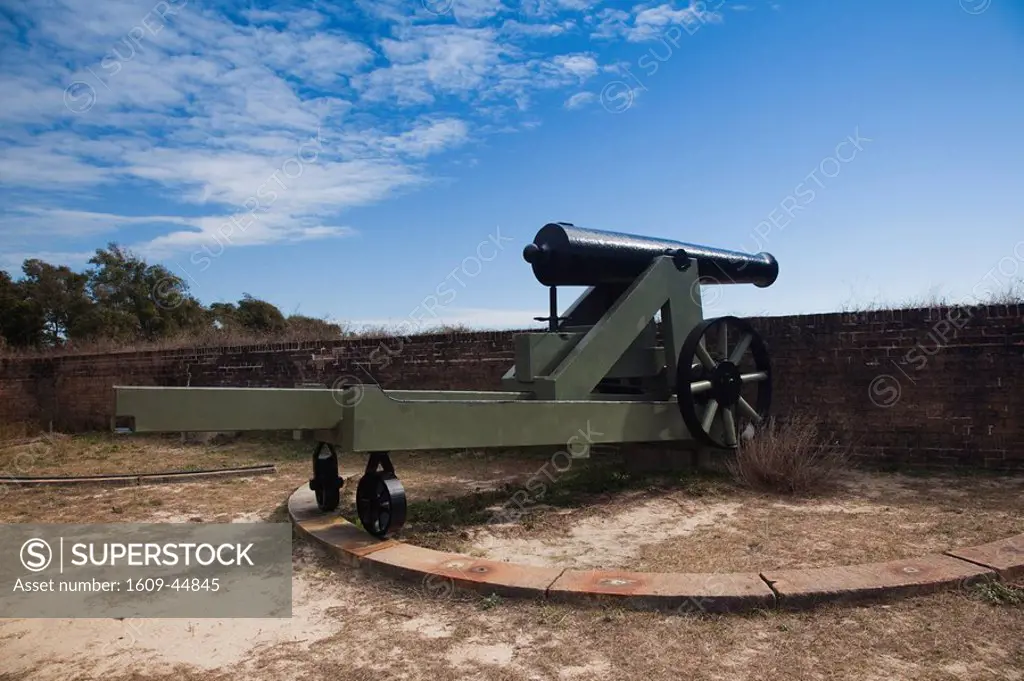 USA, Florida, Florida Panhandle, Pensacola, Fort Barrancas, US Civil War_era fort, canon