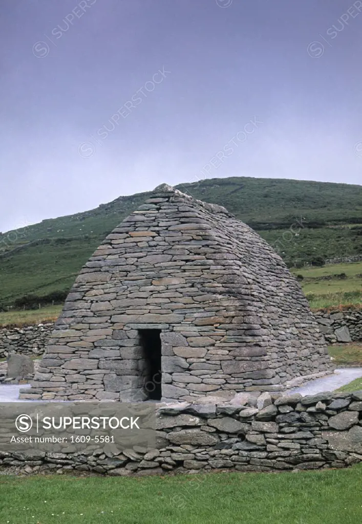Gallarus Oratory, Dingle Peninsula, Co. Kerry, Ireland