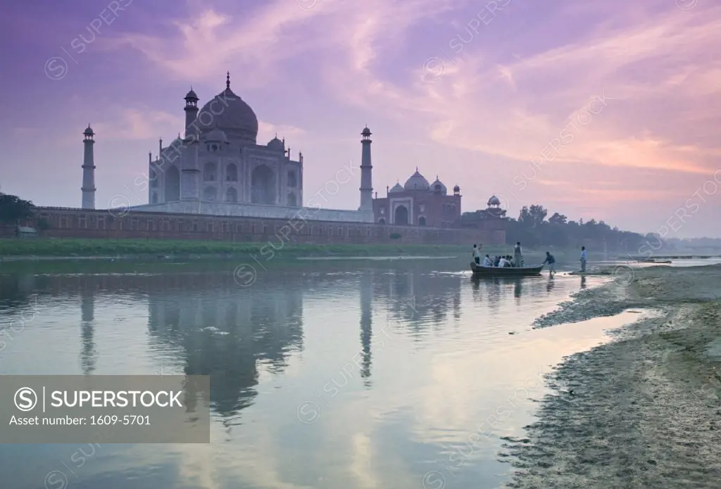 Taj Mahal, Agra, Uttar Pradesh, India