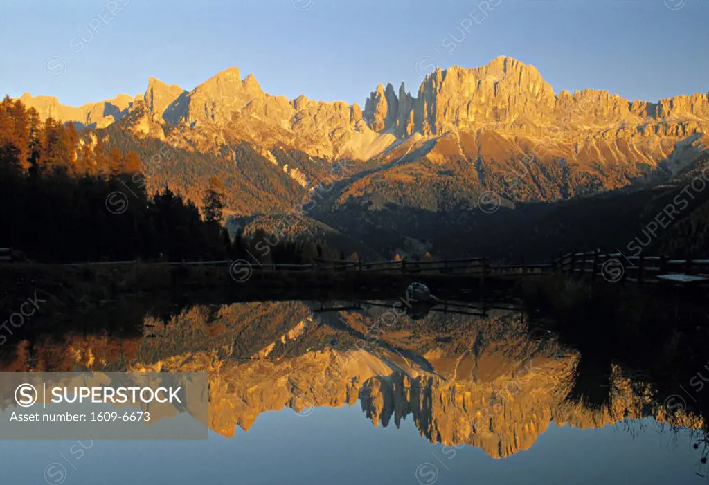 Rosengartengruppe mountains, Dolomites, Italy