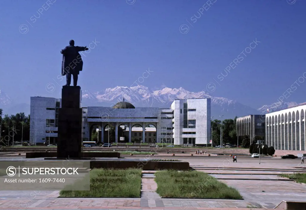 Lenin´s statue, Bishkek, Kyrghizstan