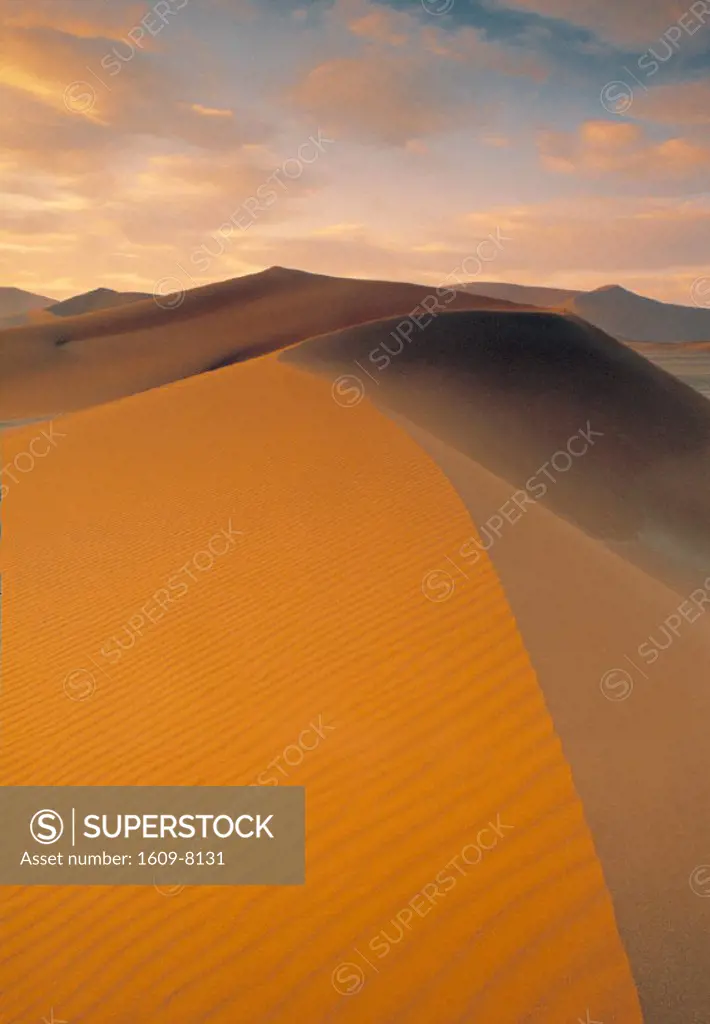 Sand Dune in desert, Namib Desert, Namibia