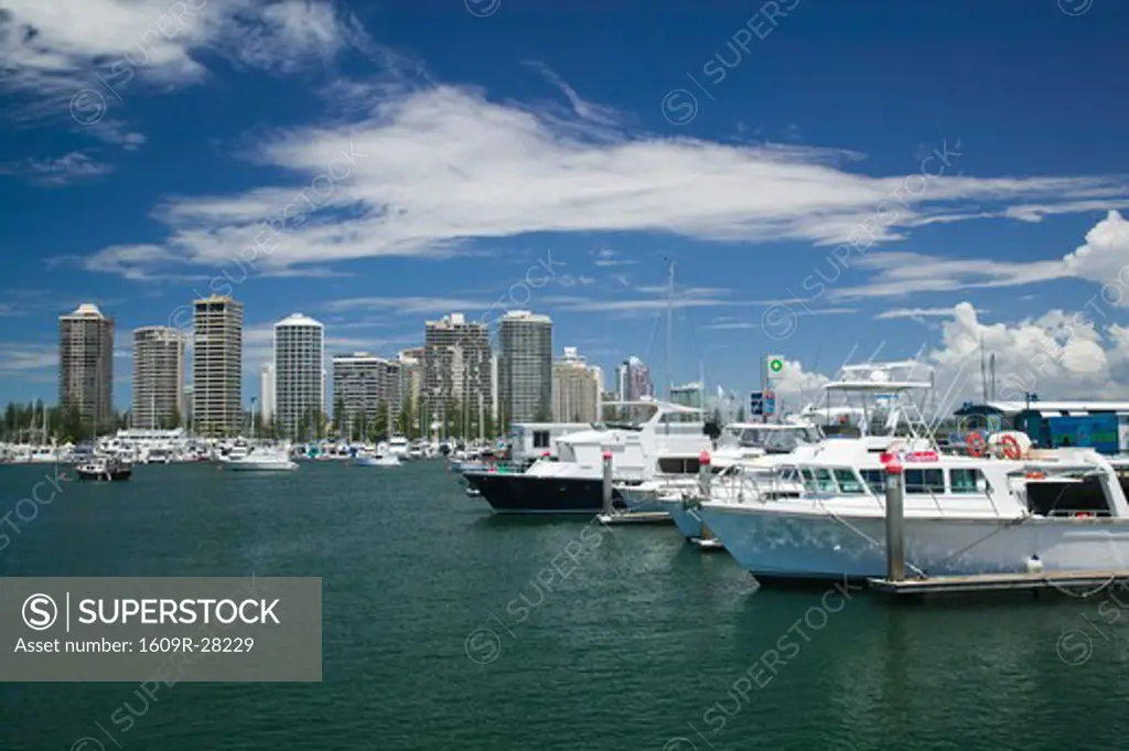 Australia, Queensland, Gold Coast, Surfer's Paradise, Yachts at the Marina Mirage