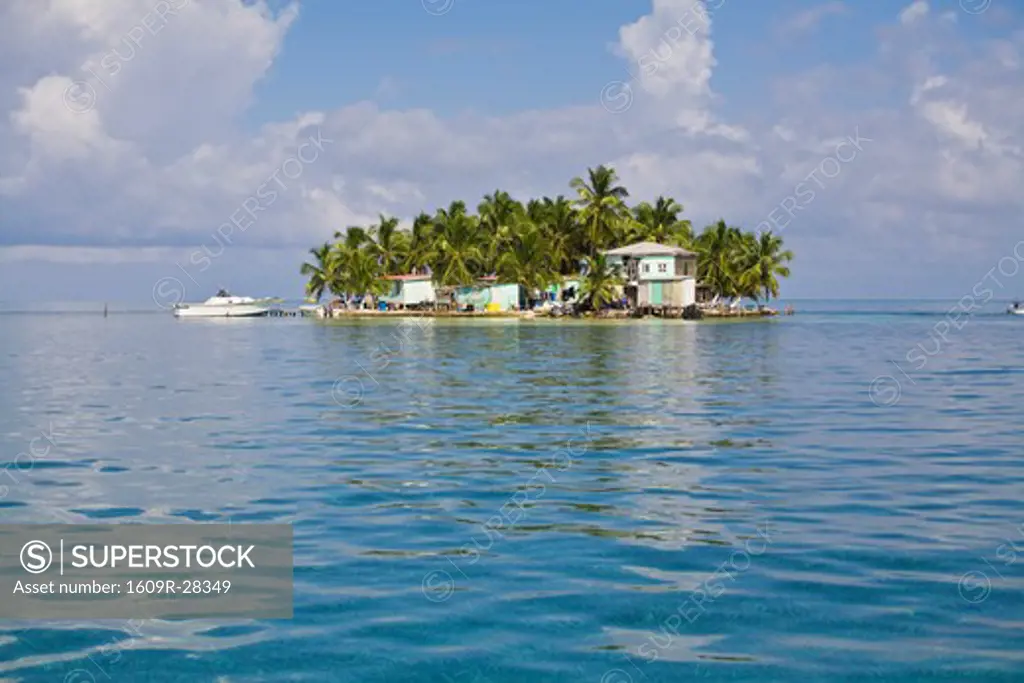 Belize, Small island near Swallow Caye