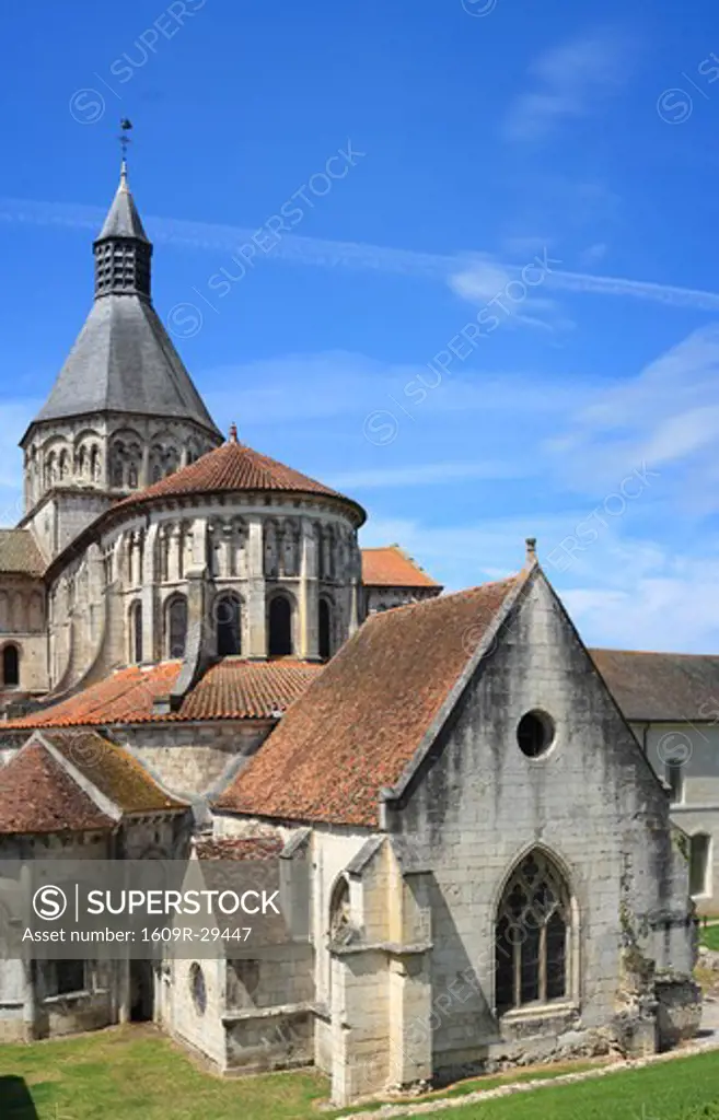 Church Sainte-Croix-Notre-Dame, UNESCO World Heritage Site, La Charité-sur-Loire, Burgundy, France