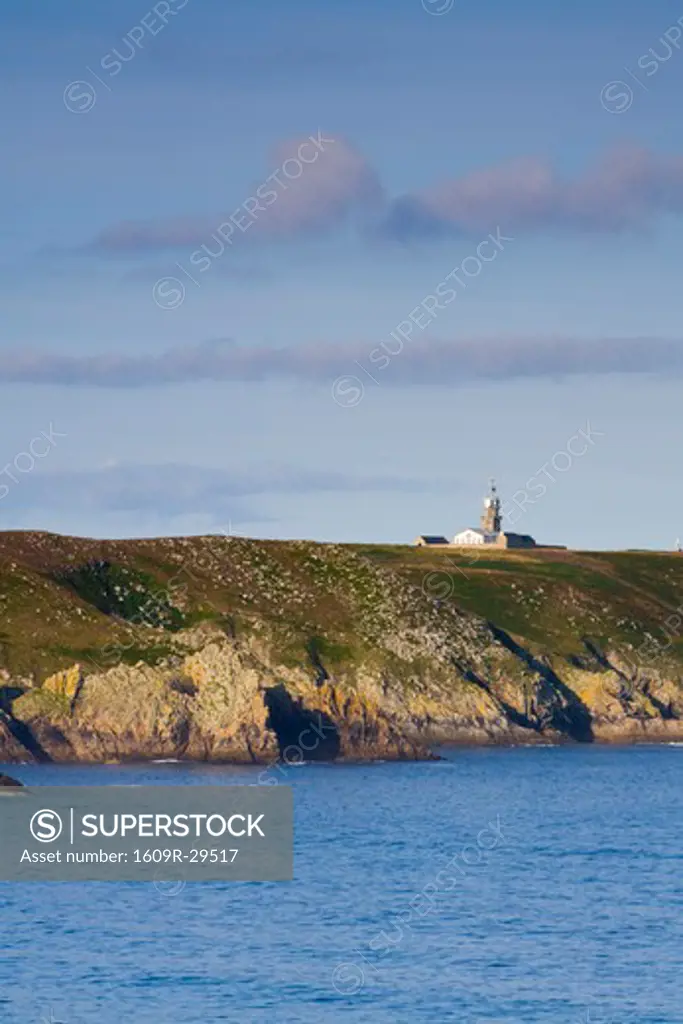 Lighthouse, Pointe du Raz, Cape Sizun, Finistere region, Brittany, France, RF