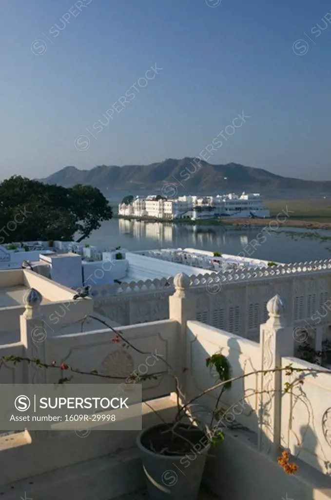 Lake Palace Hotel, Lake Pichola, Udaipur, Rajasthan, India