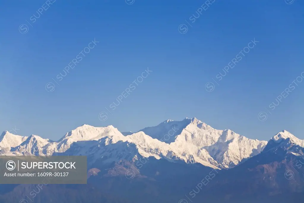 India, West Bengal, Darjeeling, Observation Hill, Bhanu Bhakta Sarini, View of Kanchenjunga,  Kangchendzonga