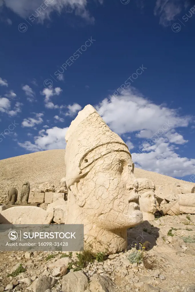 Turkey, Eastern Turkey, Adiyaman, Nemrut Dagi National Park, West Terrace, The colossal head of Anchiochus 1
