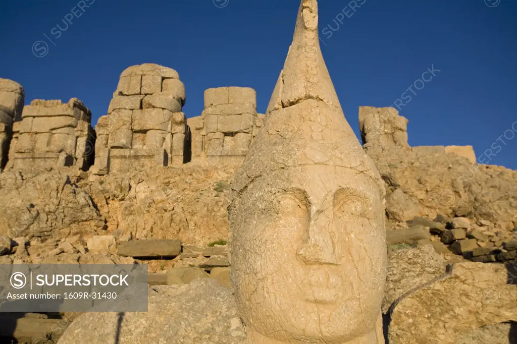 Turkey, Eastern Turkey, Adiyaman, Nemrut Dagi National Park, East Terrace statues