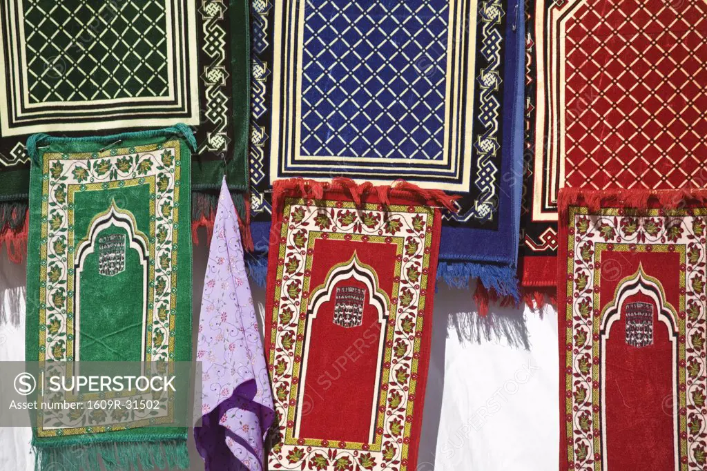 Turkey, Eastern Turkey, Malatya, Bazaar, Prayer rugs