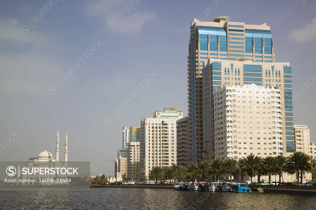 United Arab Emirates (UAE), Sharjah, Sharjah Town, Khalid Lagoon Mosque and Highrise Towers