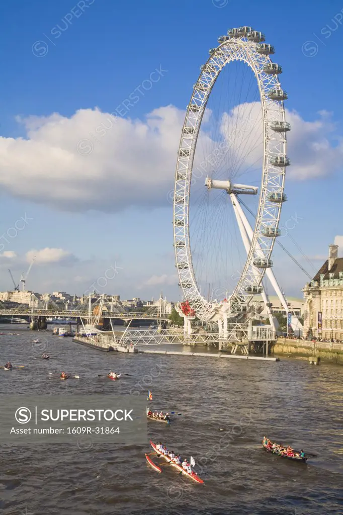 England, London. South Bank, London eye/Millennium Wheel, Thames Festival, The Great River Race