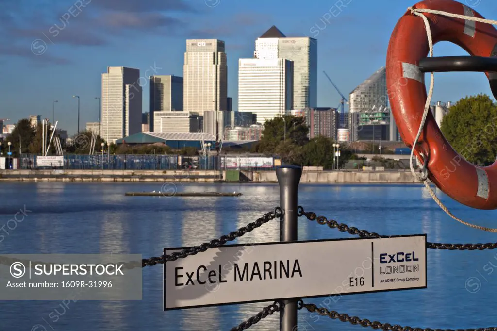 England, London, Newham,  Royal Victoria Docks, Canary Wharf buildings