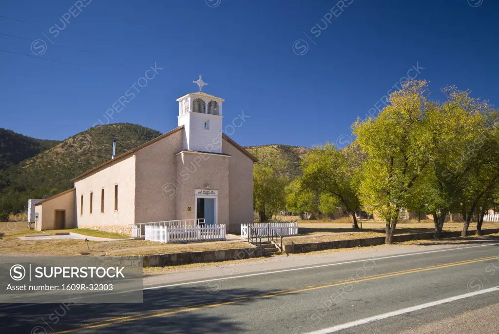 USA, New Mexico, Lincoln. La Iglesia de San Juan Bautista (San Juan Church)