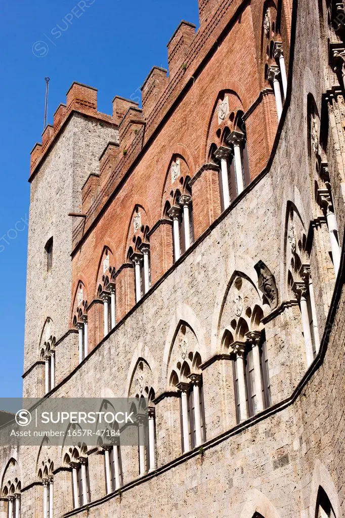 Facade of a building, Palazzo Pubblico, Piazza Del Campo, Siena, Siena Province, Tuscany, Italy