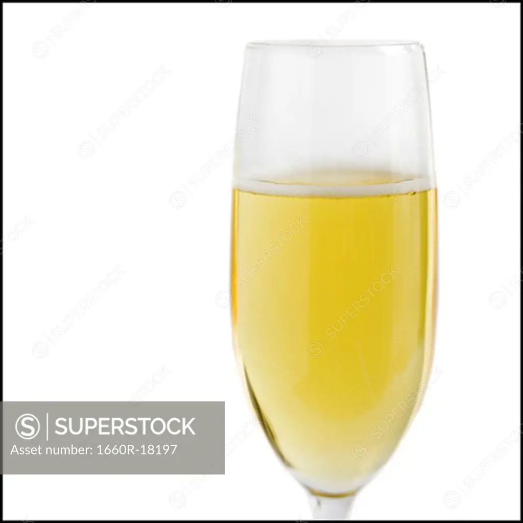 Champagne flute with champagne