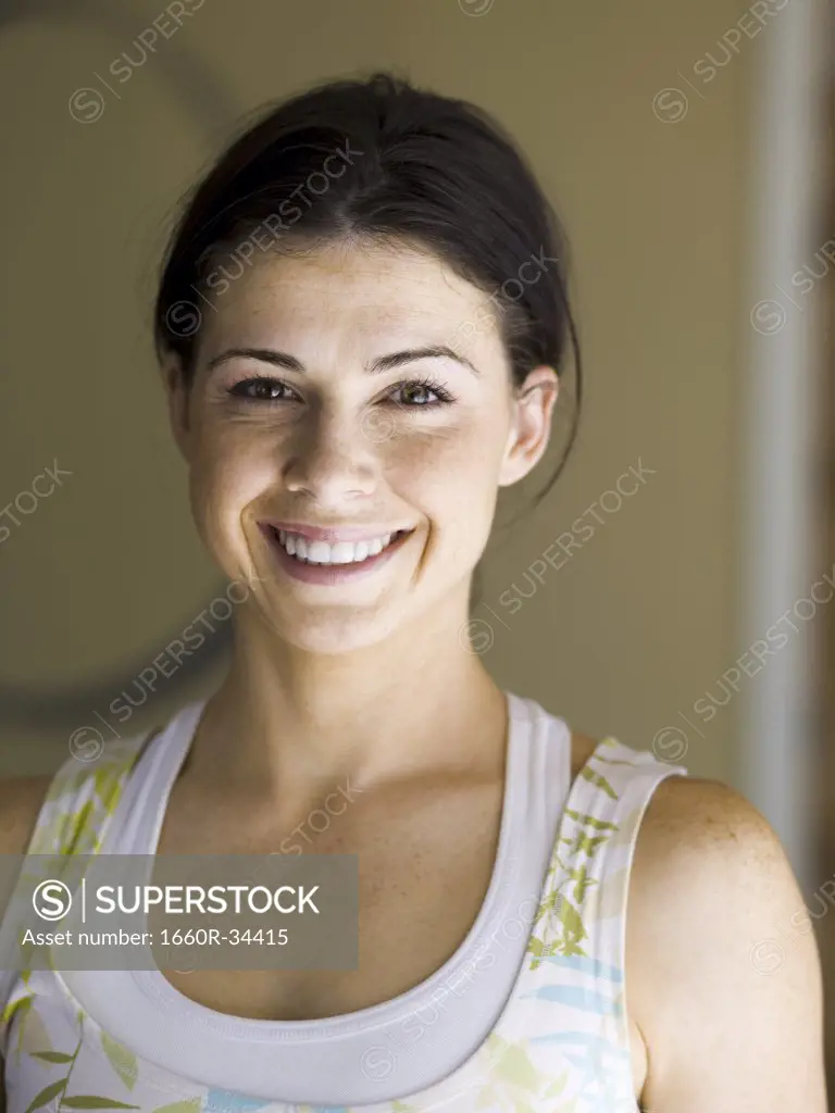 Woman smiling waist up