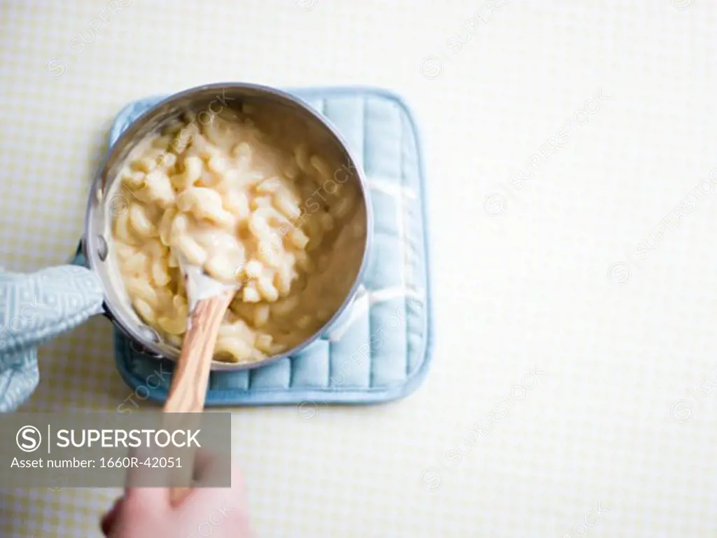 pot of macaroni and cheese