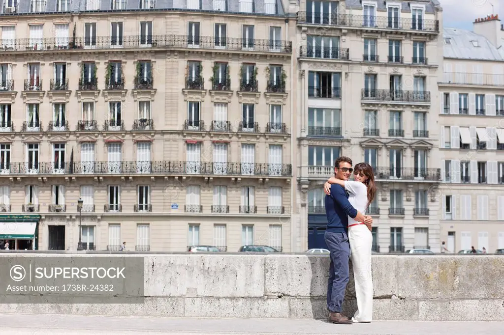 Romantic couple, Paris, Ile_de_France, France