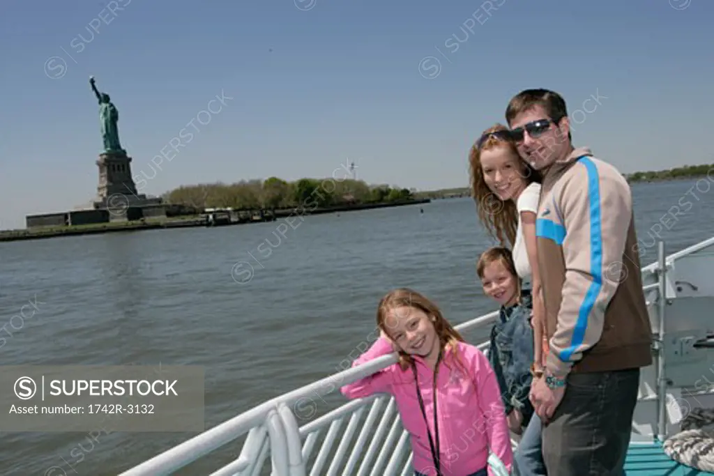 Family of four, Statue of Liberty