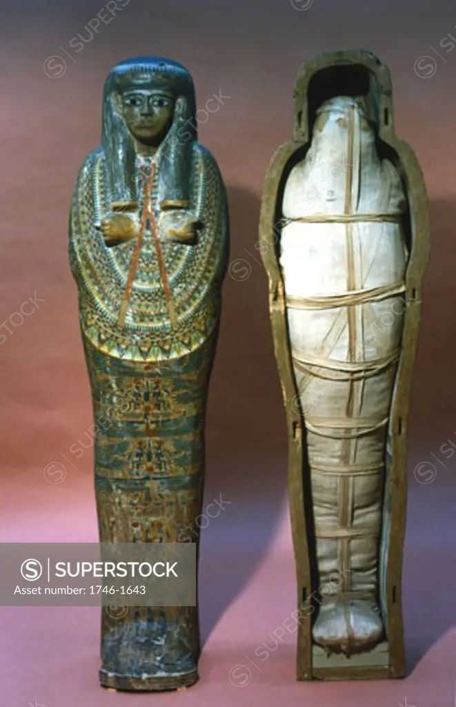 Mummy and mummy case of a princess. 21st Dynasty. Thebes. British Museum, London,