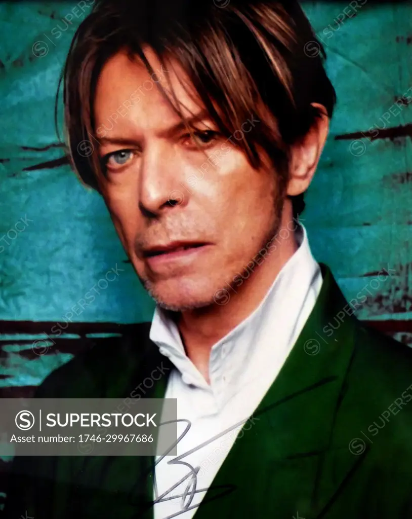 Autographed photograph of David Bowie. David Robert Jones (1947-2016) an English singer, songwriter and actor.