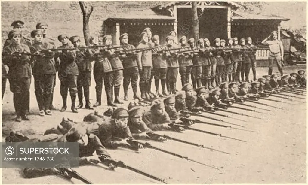 Russian women's battalion in training during World War I, 1917, Halftone