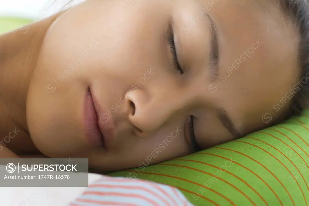 Woman sleeping, close_up