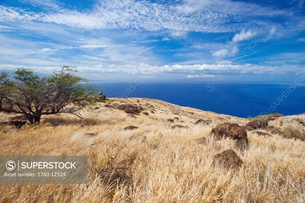 Hawaii, Maui, Ma´alaea, View of Ocean from the historic Ma´alaea to Lahina Pali Trail