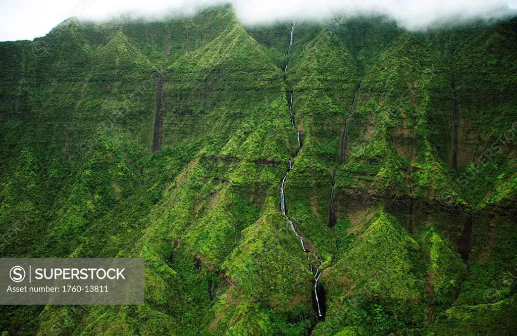 Hawaii, Kauai, North Shore, Hanalei Valley, Hihimanu Peak with tall waterfalls.