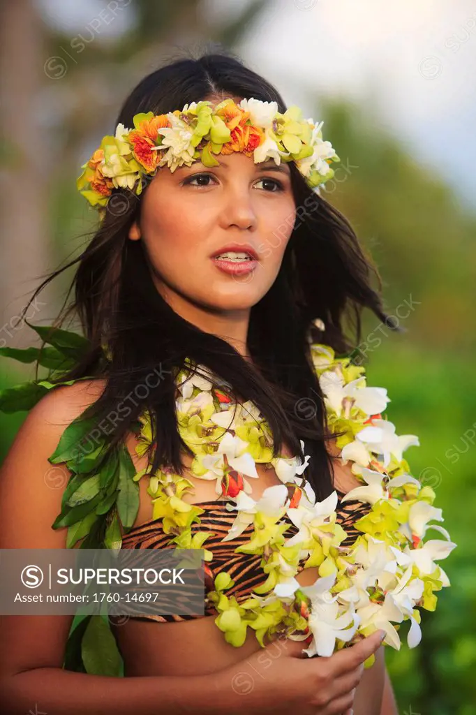 Hawaii, Oahu, Portrait of female Hawaiian hula dancer.