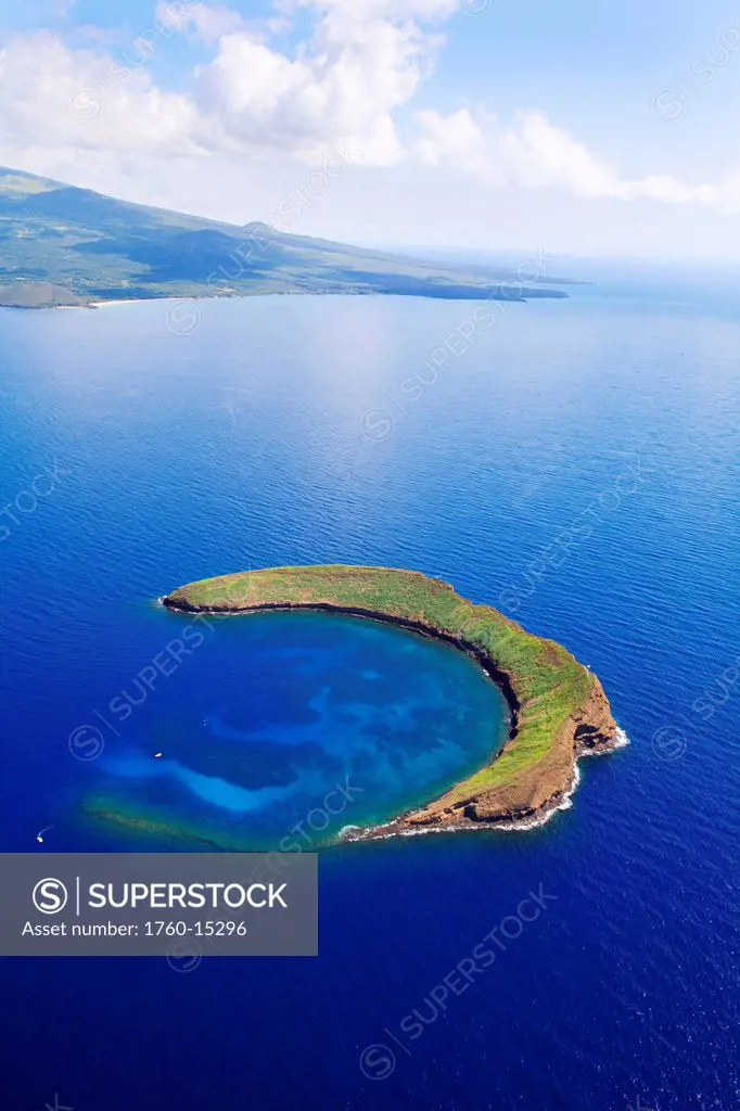 Hawaii, Maui, Molokini, Aerial shot of the islet.
