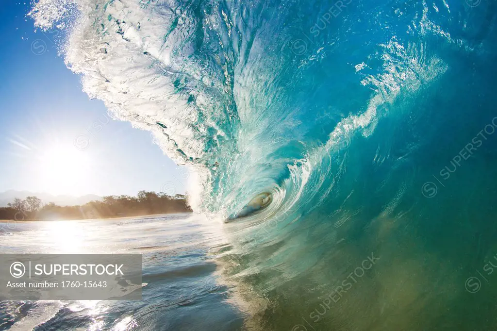 Hawaii, Maui, Makena Beach, Wave breaking on shore.