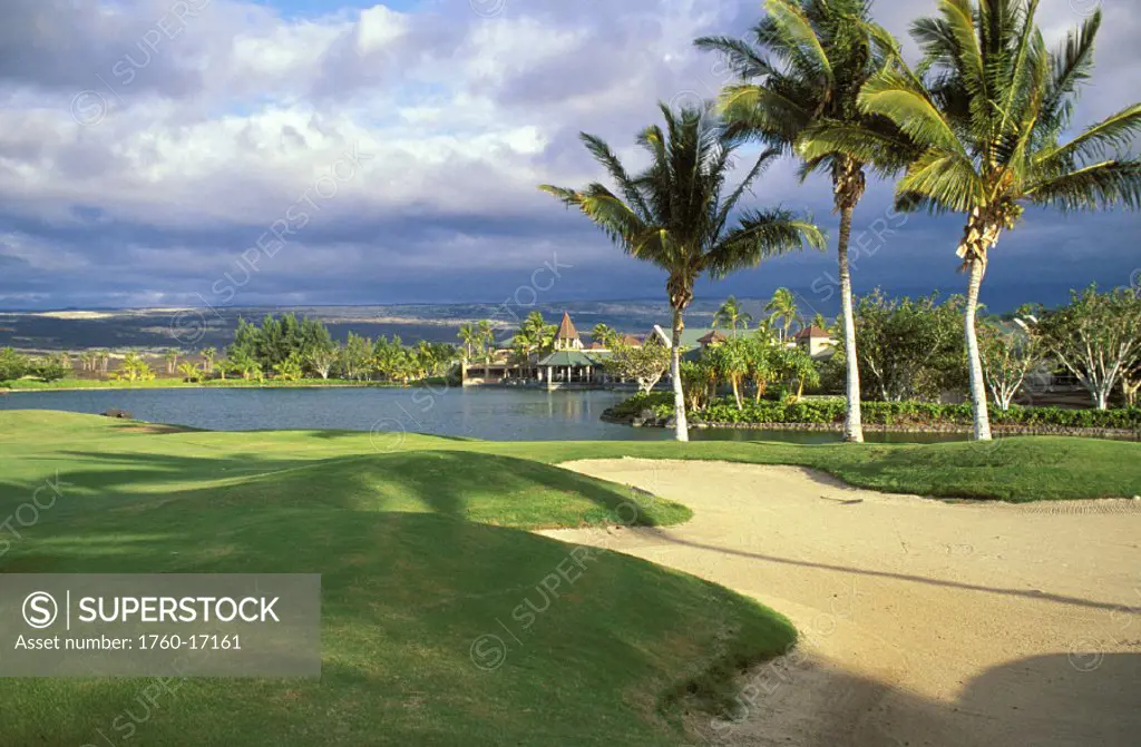 Hawaii, Big Island, Hilton Waikoloa beach Course 9th hole with Kings shops in background