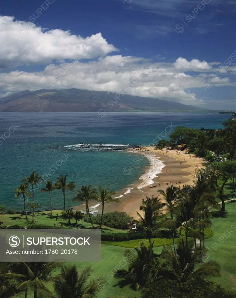 Hawaii, Maui, Wailea, Ulua Beach, island in distance