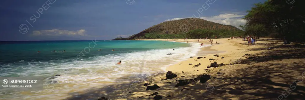 Hawaii, Maui, Makena Beach with people surfing and bodyboarding, panoramic