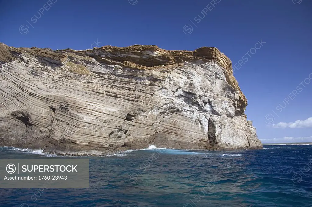Hawaii, Niihau, ´The Keyhole´ on Lehua Rock, a tuft crater/seabird sanctuary west of Kauai