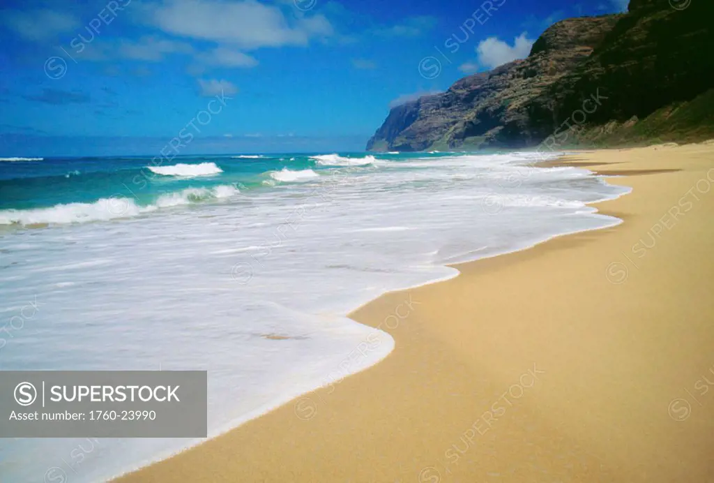 Hawaii, Kauai, Polihale Beach, looking towards NaPali Coast