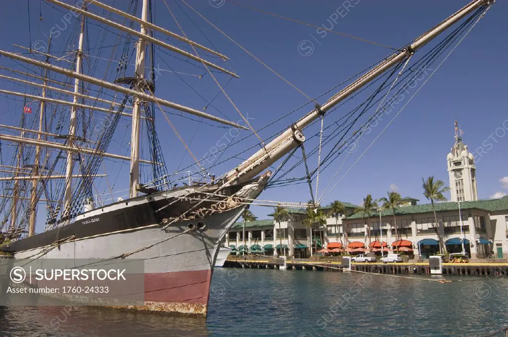 Hawaii, Oahu, Honolulu, Historic ship ´Falls of Clyde´ at Maritime Center.